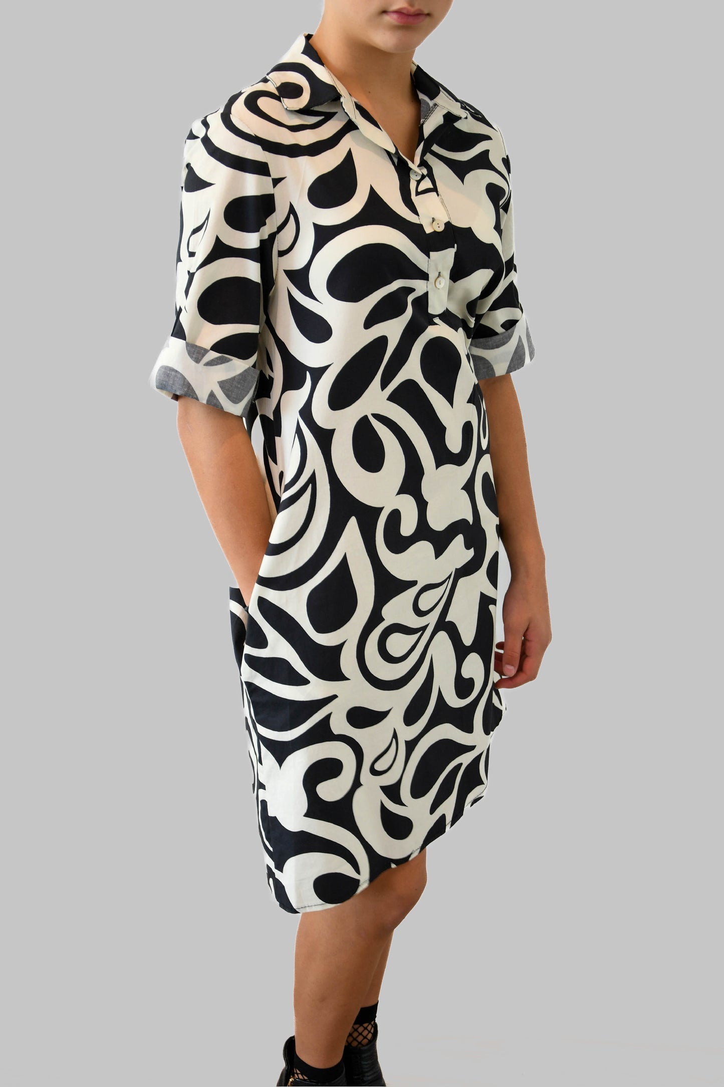 Black & White Patterned Dress with Pockets