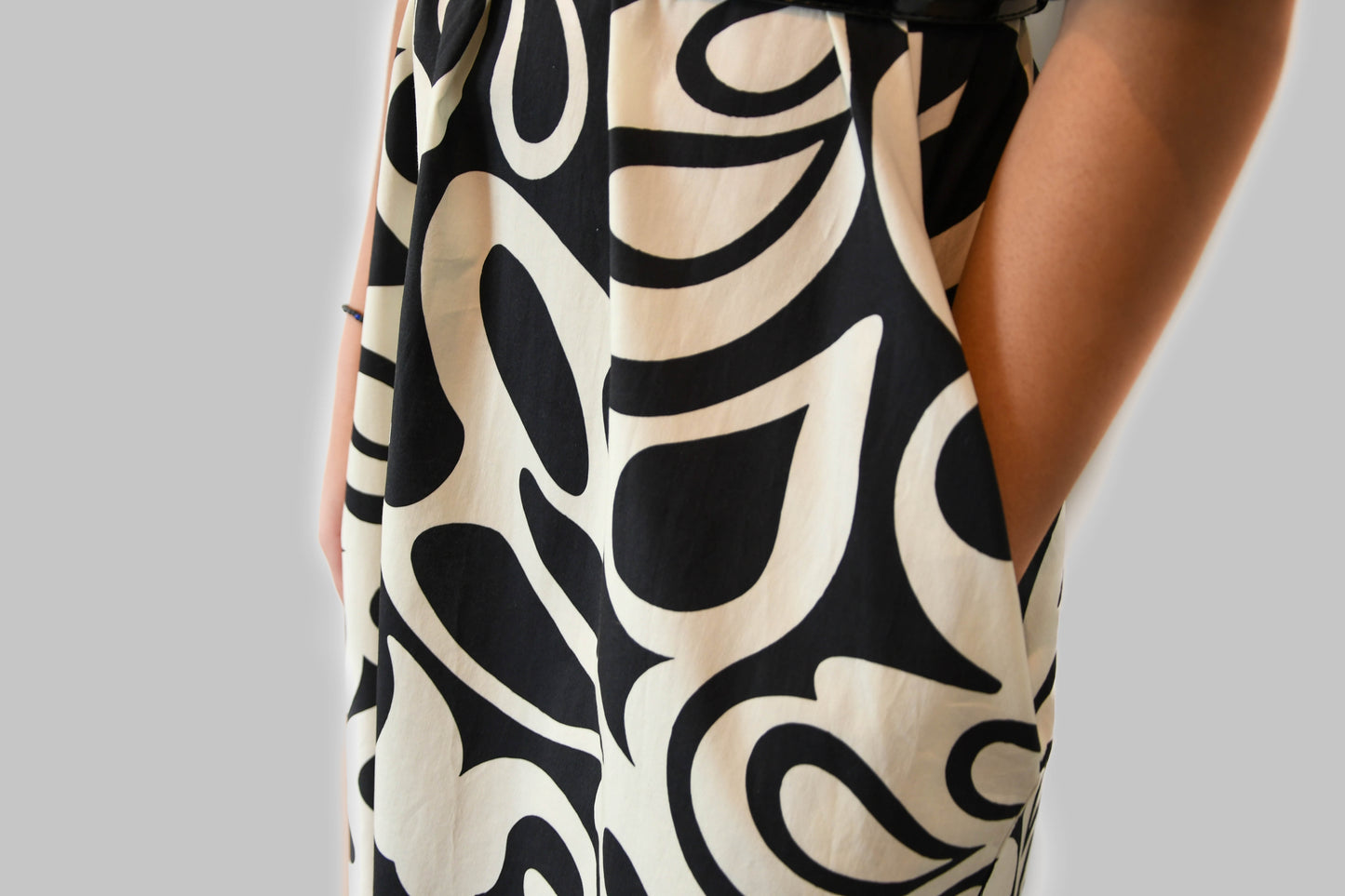 Black & White Patterned Dress with Pockets